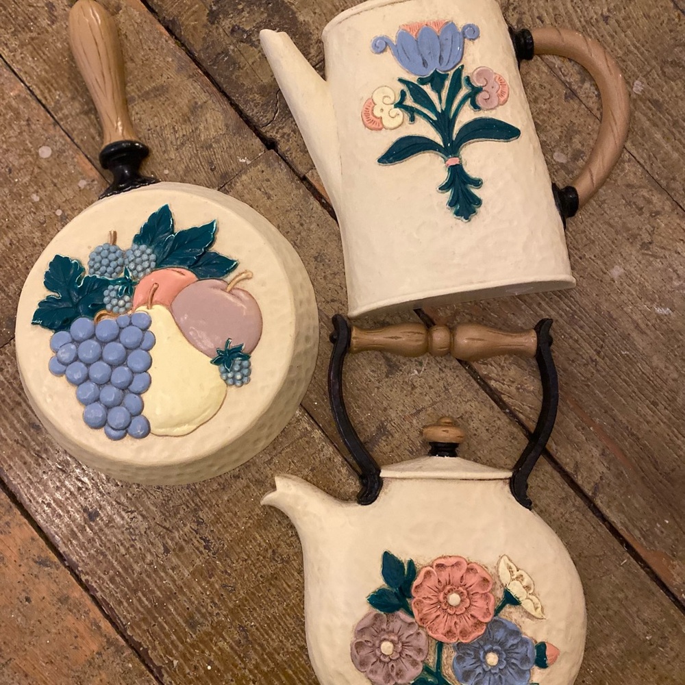 Vintage 1995 homco mcm wall decor kitchen coffee pot skillet tea pot trio